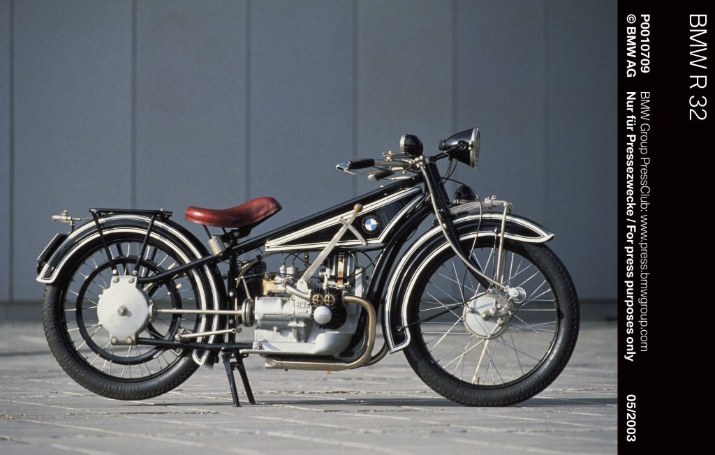 Motos BMW con motor de avión y coche MotorADN (13)