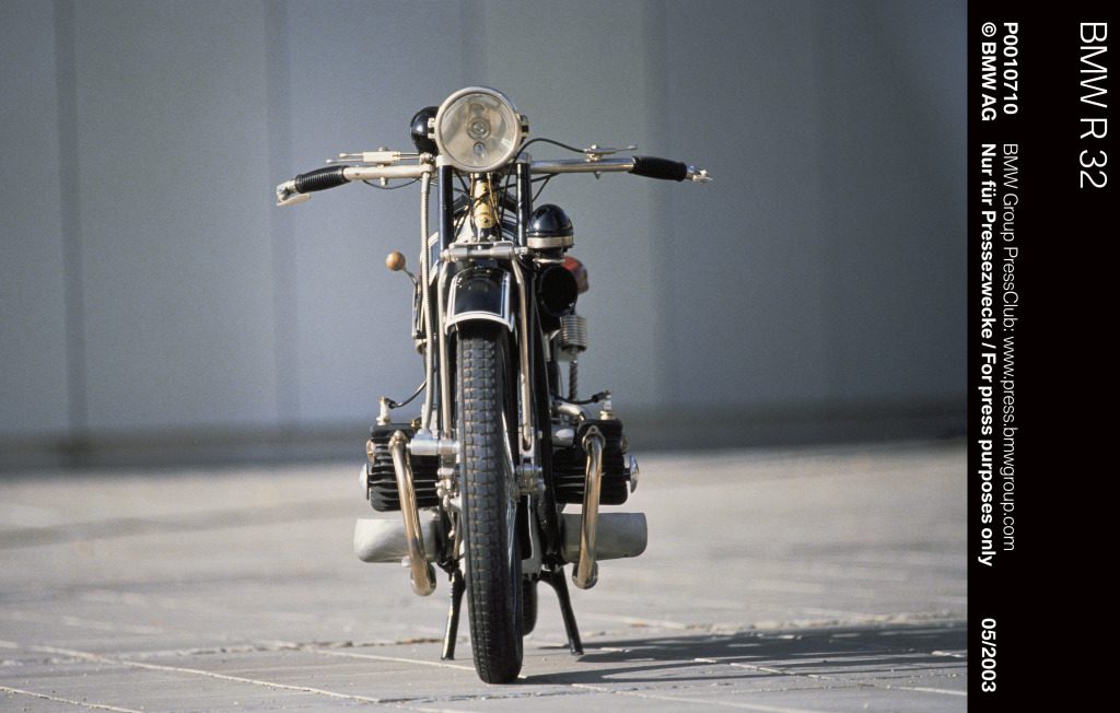 Motos BMW con motor de avión y coche MotorADN (14)