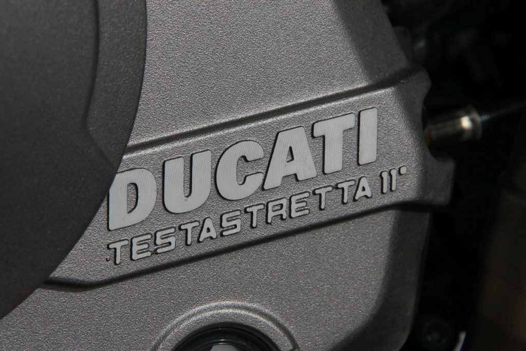 Ducati Monster 821 2018 prueba MotorADN (14)