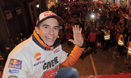 Marc Márquez celebra su quinto campeonato en Cervera, ¡y de qué forma!