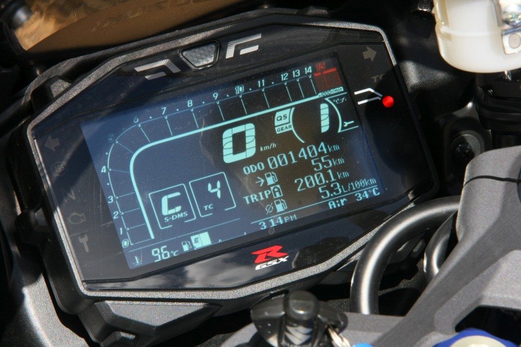 Suzuki GSXR 1000R 2017 prueba MotorADN (7)