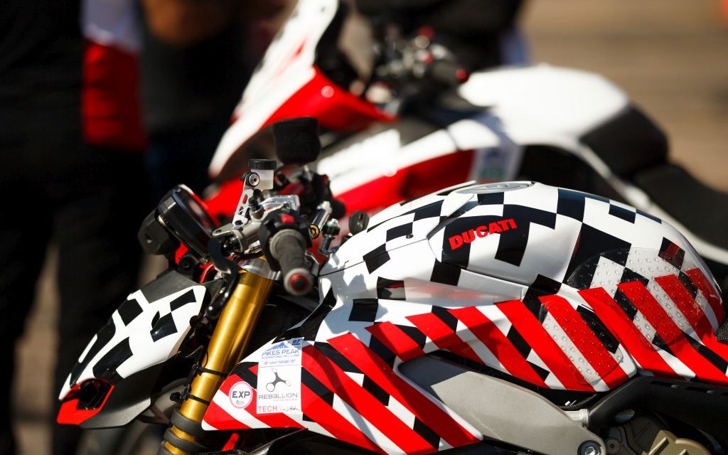 Fotos Ducati Streetfighter V4 2019