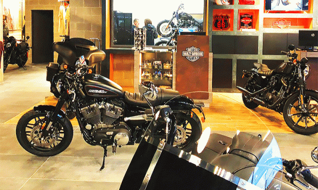 Vamos a comprar una Harley ¡¿EN UN CENTRO COMERCIAL?!