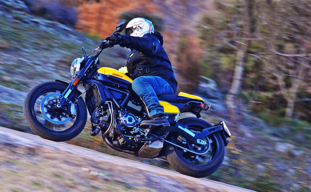 Fotos Ducati Scrambler Full Throttle MotorADN.com