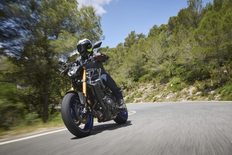 PRUEBA YAMAHA MT09 35 KW A2 LA PRESENTACIÓN