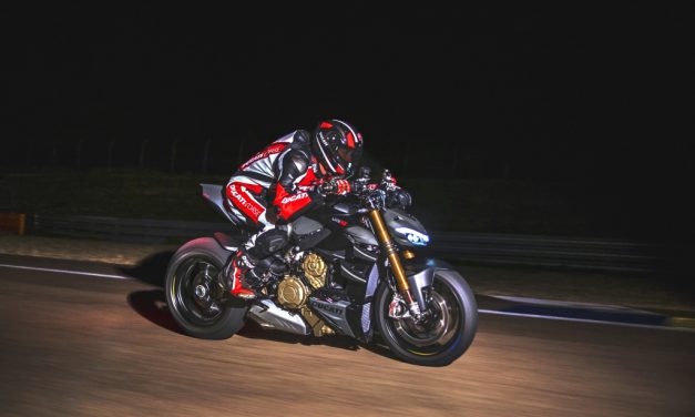 FOTOS Ducati  Streetfighter V4 2023 + Streetfighter V4 SP2