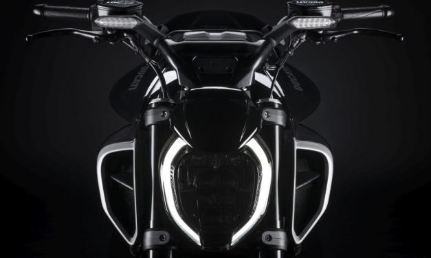 FOTOS Ducati Diavel V4 2023